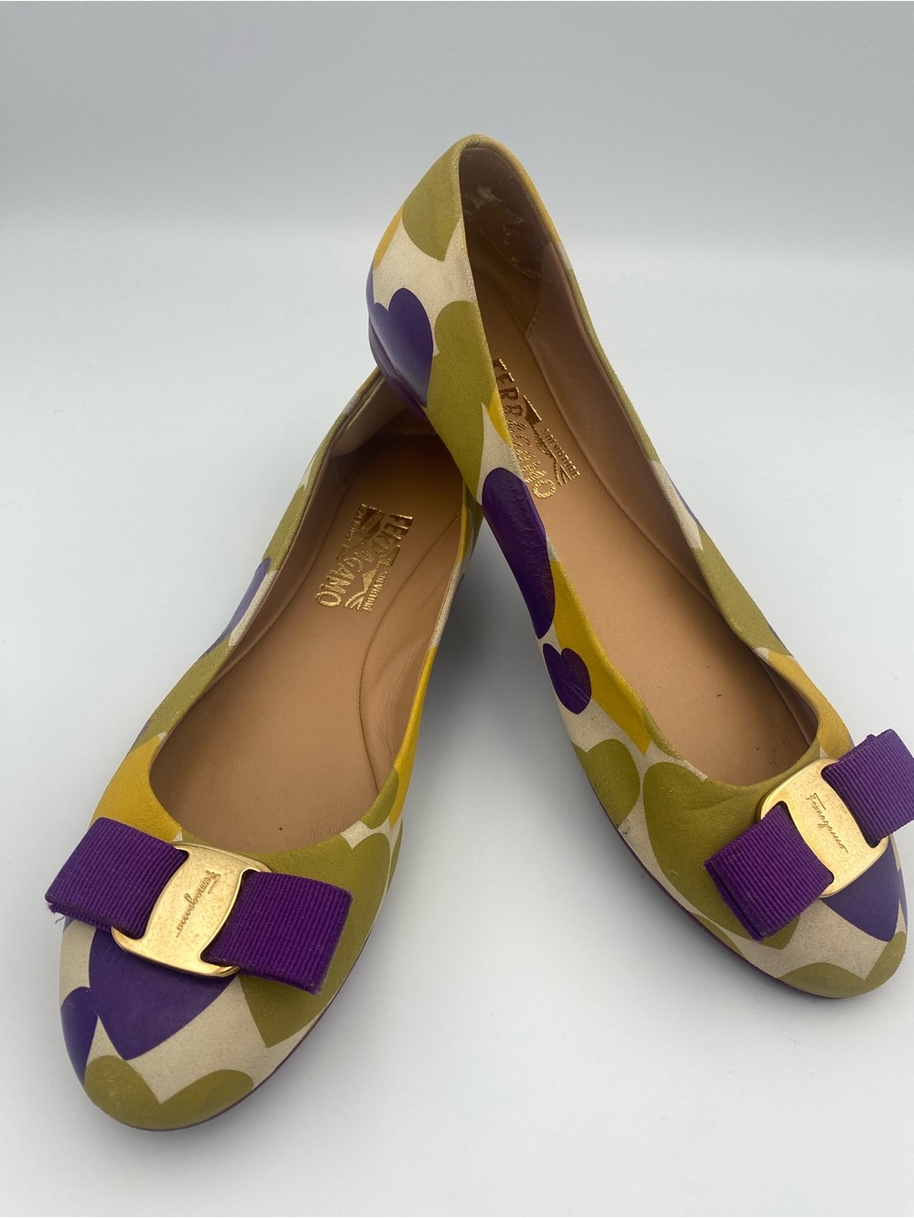 Salvatore Ferragamo Olive, Purple & Cream Heart-Print Vara Bow Flats